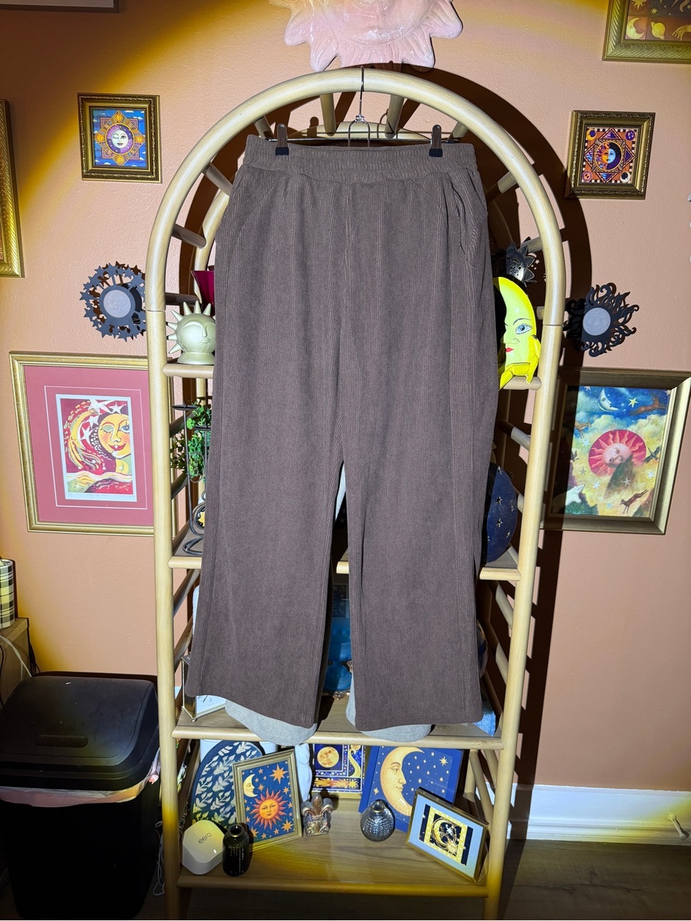 HALARA Chocolate Brown Ribbed Pants